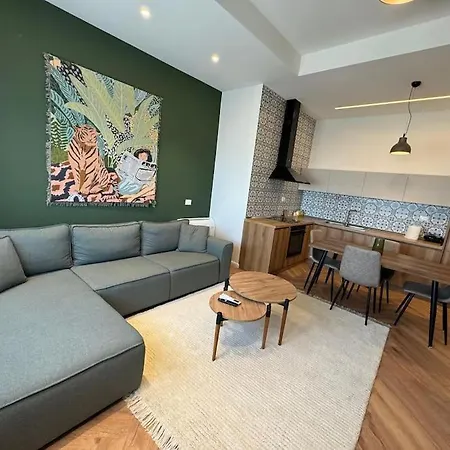 Cozy Apartment *